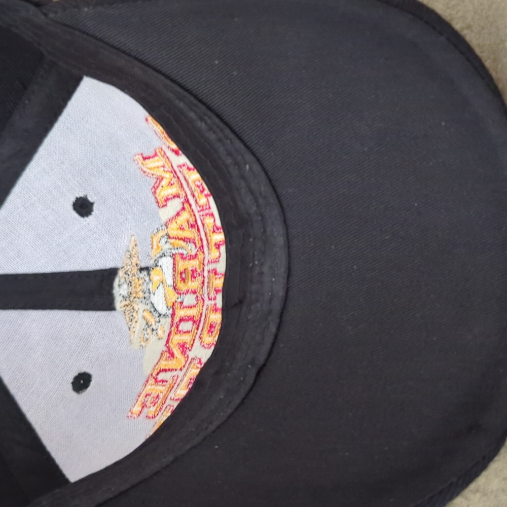 Marine Retired Embroidered Cap - Picture 6 of 7